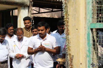 Yamaleela 2 Movie Team Swachh Bharath Program at Niloufer Hospital